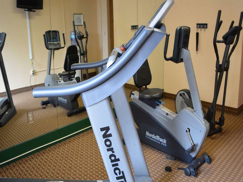 Baymont By Wyndham East Windsor Bradley Airport Hotel Ngoại thất bức ảnh