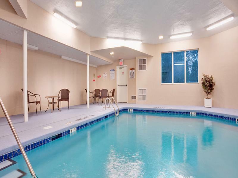 Baymont By Wyndham East Windsor Bradley Airport Hotel Ngoại thất bức ảnh